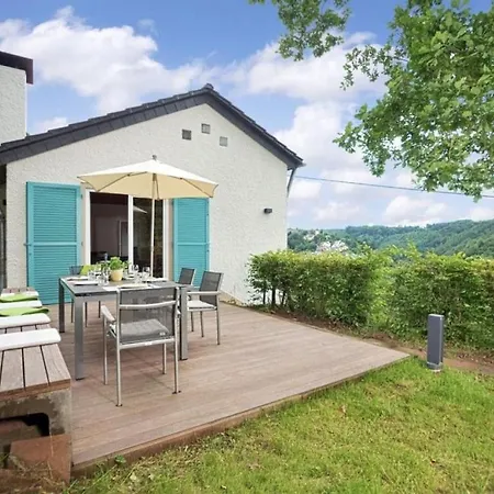 In Malberg With Swimming Pool Semesterbostad Kyllburg